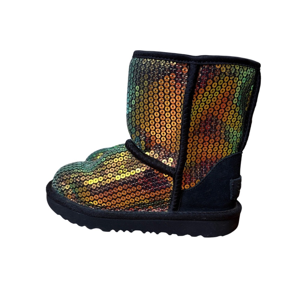 UGG Classic Short Boots Kids Iridescent Rainbow Sequin Sparkle‎ SIZE 8